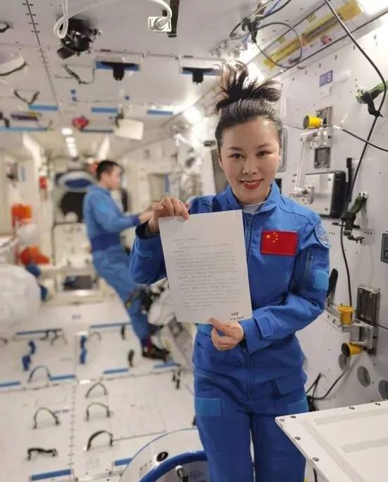 太空导游与生物工程师：梦幻职业的魅力！