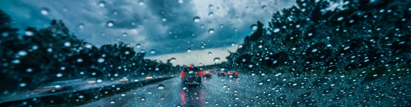 下雨场景的手游_手机上能玩的雨景游戏下载_关于雨的手机游戏