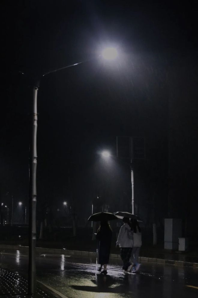 江苏徐州特大暴雨今天_今天的雨_雨今天几点停