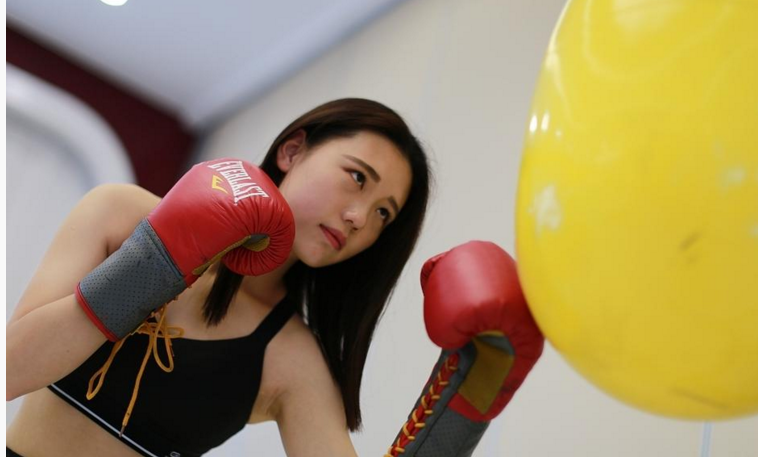 拳击女子手机游戏大全_拳击女子手机游戏叫什么_女子拳击游戏手机