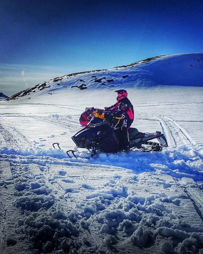 雪地摩托小游戏_手机雪地摩托游戏_雪地摩托模拟器