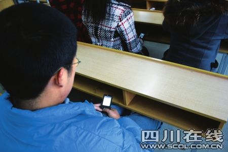 学生上课手机打游戏检讨书_检讨书学生上课玩手机_学生上课手机打游戏检讨书