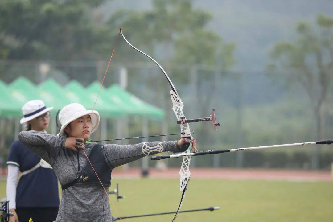 射箭手机游戏破解版_射箭游戏安卓_所有射箭手机游戏