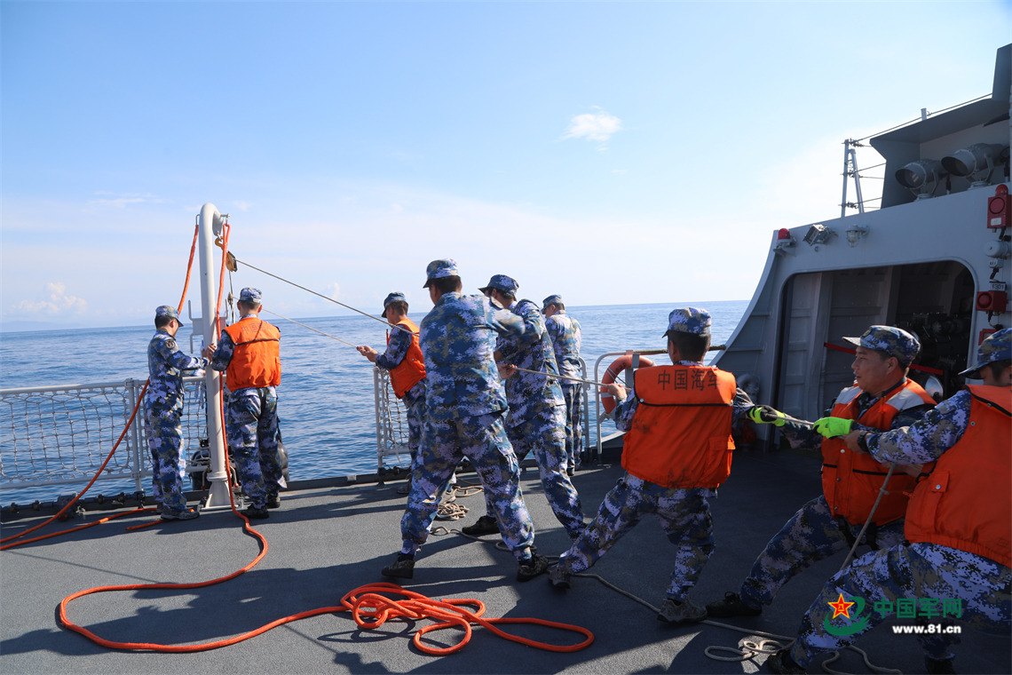 漂流大海游戏_手机游戏 海上漂流_海上漂流手机版下载