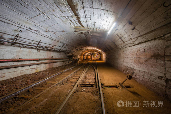 地下矿山图纸_地下矿区地图怎么开_地下矿山的开采顺序