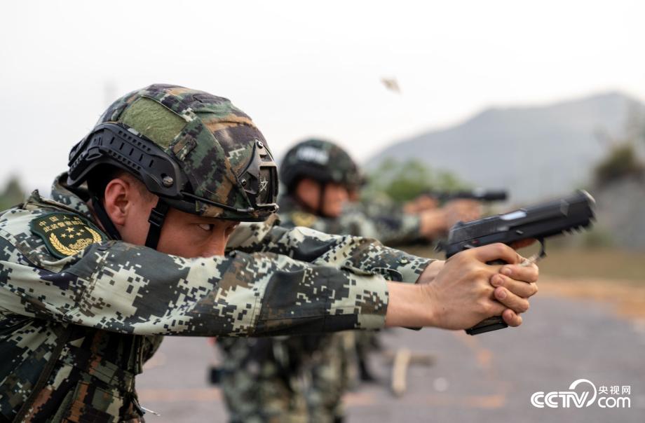 对战射击联机手机游戏有哪些_手机射击游戏联机对战_对战射击联机手机游戏推荐