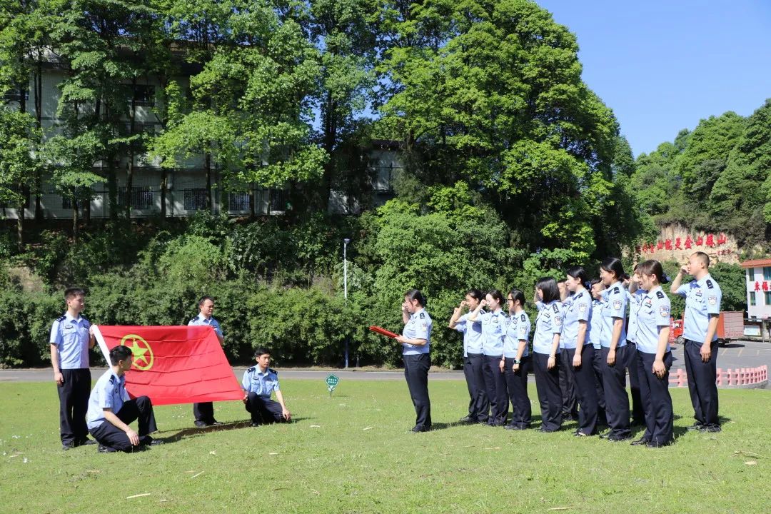 青年团成立时间_青年团成立100周年_青年团宣告成立