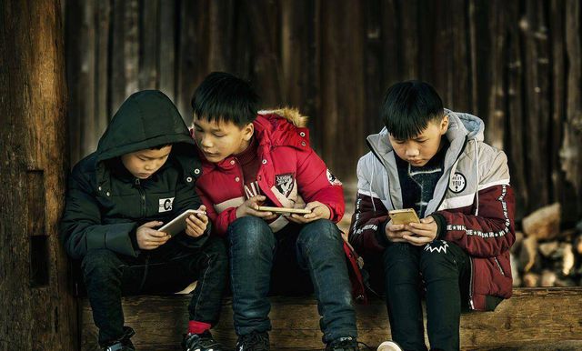 防止沉迷于游戏_玩游戏怎样防止沉迷手机_防止沉迷游戏的手抄报