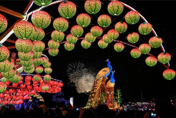 春节年夜饭屠宰女人_2014年春节_春节年假国家规定几天